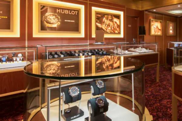 Disney Dream Gallery Image